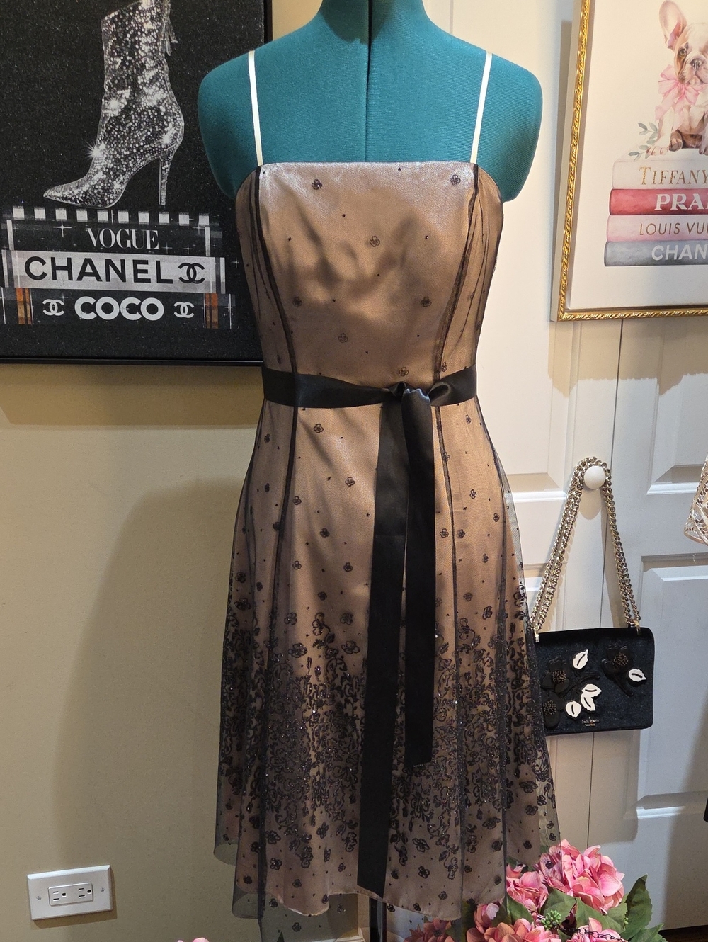 Nwot 4 Adrianna Papell Boutique Embroidered Taupe Midi Dress with Black Satin